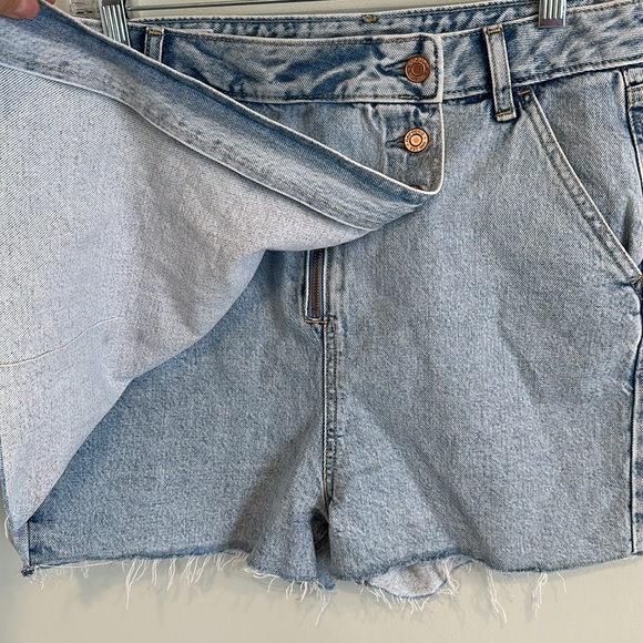 Gap Skort 10TaLL EUC - Picture 7 of 9